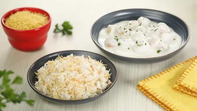 Photo of شيش برك باللبن مع أرز بالشعيرية